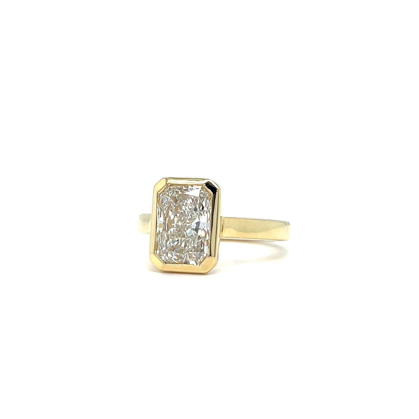 3 Carat Radiant Cut Diamond Solitaire 